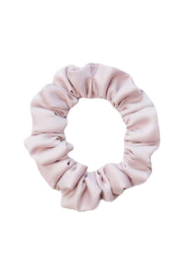 MURU Úzka Saténová Scrunchie gumička - Púdrová Matná